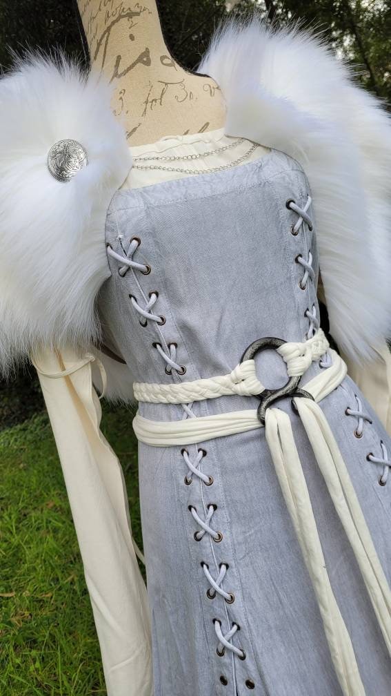 Viking Sets for Katja, 2 Upper dresses & 2 Underdresses Custom Colors made with linen and 1 Freya belt, without Fur Mantle
