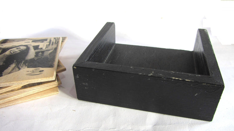 Advertising vintage. Wood coasters. Coffee accessories. Coffee coasters. Square coasters. Black and white coasters. Lavazza advertizing.
