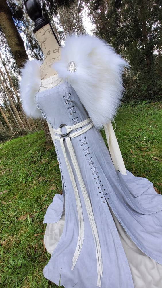 Viking Fur Wedding Cloak, Norse Mantle, Nordic Fur Shawl