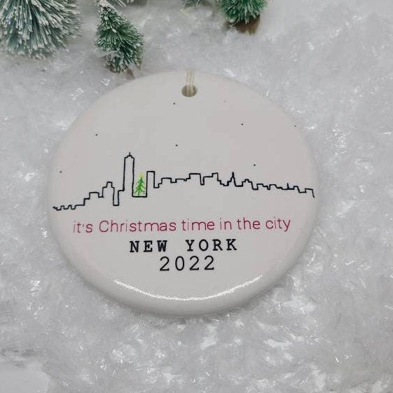 Ornament NY, New York, Christmas in New York, Christmas Time in the City - line drawn NY ornament