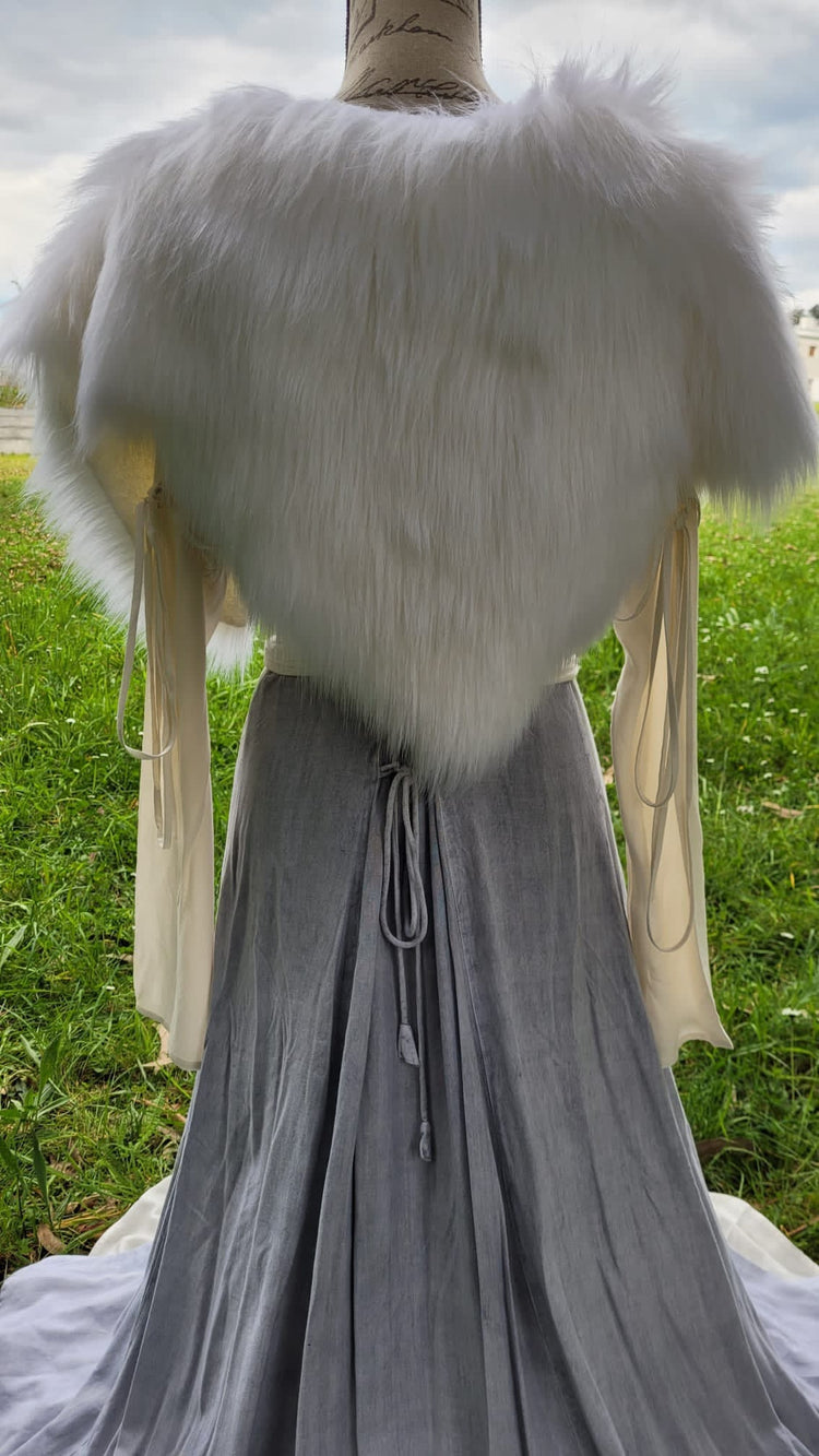 Viking Wedding Dress Set: Norse Costume with Fur Mantle & Antler Belt