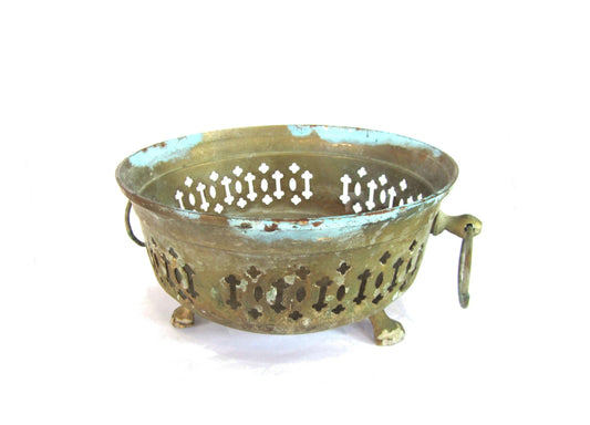 Copper home decor. Small bowl. Patina copper. Footed bowl. Bowl with handles. Metal bowl. Copper bowl. Vintage filigree bowl. Ring handles