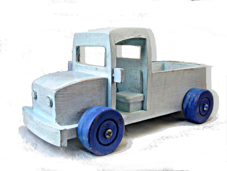 Toddler toy. Wooden toy. Wood toy. Handmade wooden toy. Toy truck. Wood truck. Wooden truck. Wooden toy truck. Solid wood. Water based color