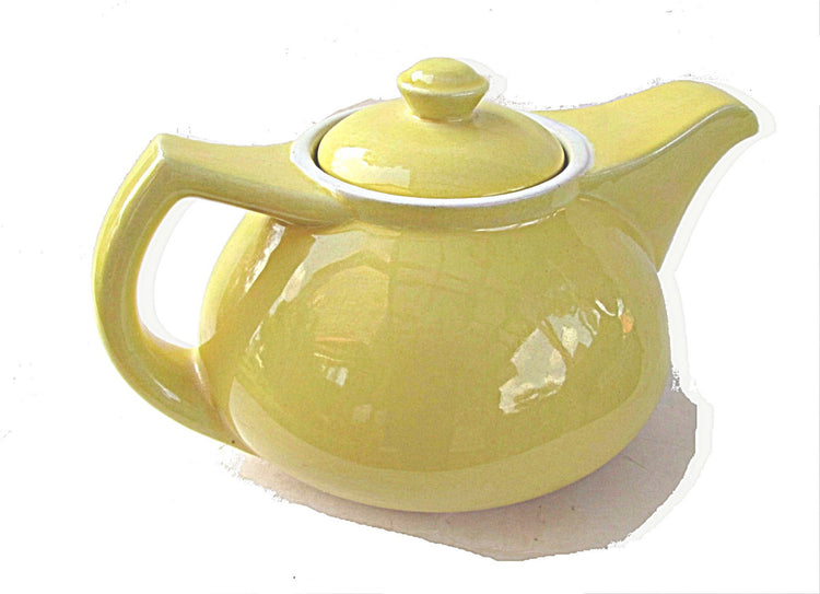 Vintage teapot. Mid century ceramic. Teapot vintage. Kettle. Ceramic teapot. Tea kettle. Tea kettle vintage. Yellow teapot. Large teapot.