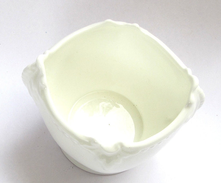 White porcelain. Bone china. English china. White bowl. Small bowl. China bowl. Coalport bone china countryware bowl. True vintage.