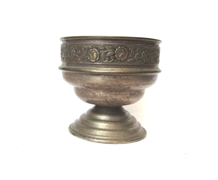 Candy bowl. Small bowl. Vintage candy dish. Trinket bowl. Silver bowl. Footed bowl. Roses bowl. Metal bowl. Pedestal bowl. Copper bowl.