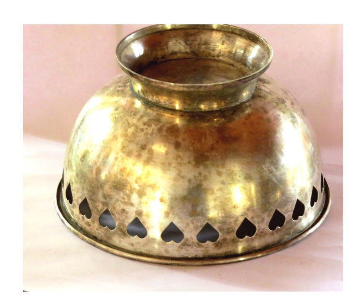 Fruit bowl. Decorative bowl. Silver bowl. Metal bowl. Brass bowl. Copper bowl. Heart bowl. Silver plated bowl. Heart cut outs.