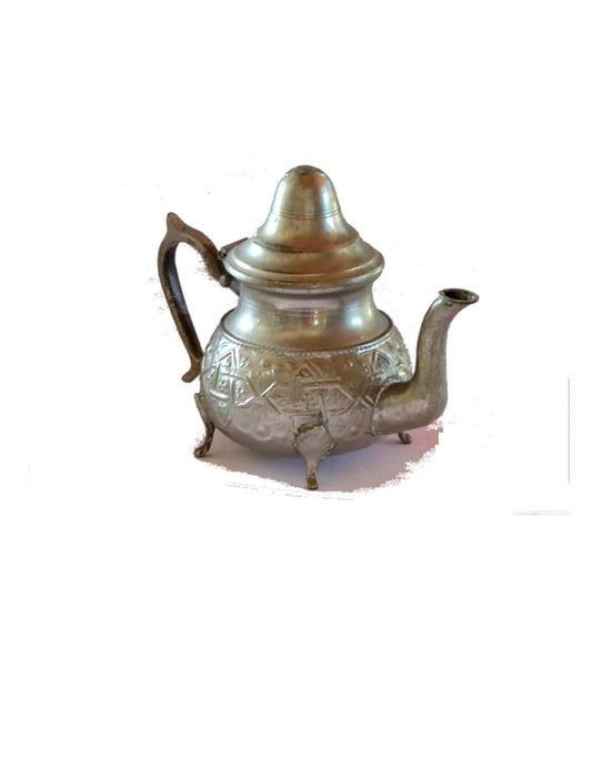 Vintage teapot. Vintage coffee pot. Kettle. oriental decor. Tea kettle. Tea kettle vintage. Silver teapot. Copper kettle. Copper coffee pot.