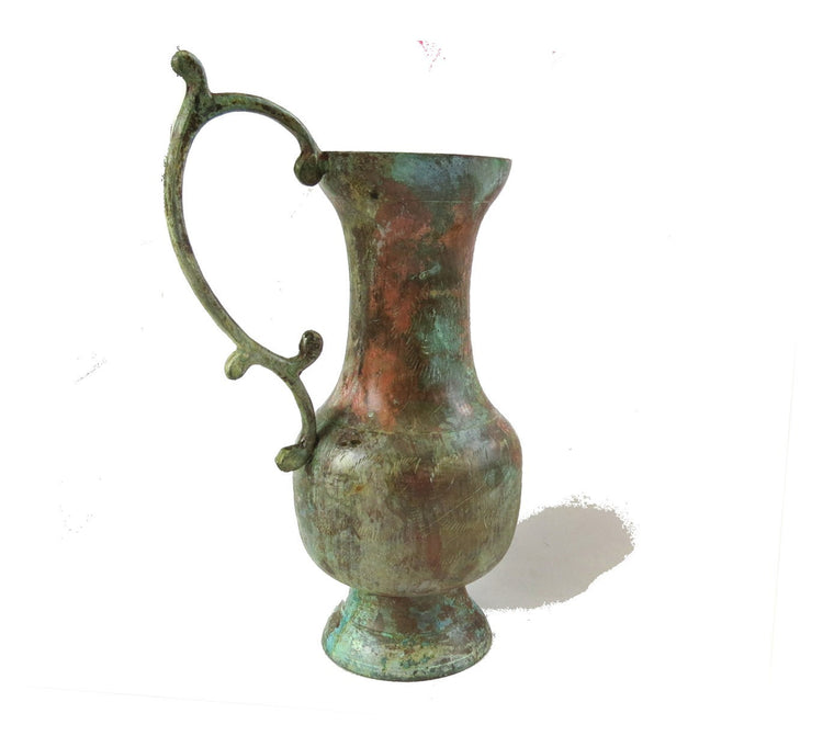 Vintage copper vase. Vintage pitcher. Small vase. Bud vase. Copper patina. Small pitcher. Metal vase. Pedestal vase. Oriental vase. Ornate.