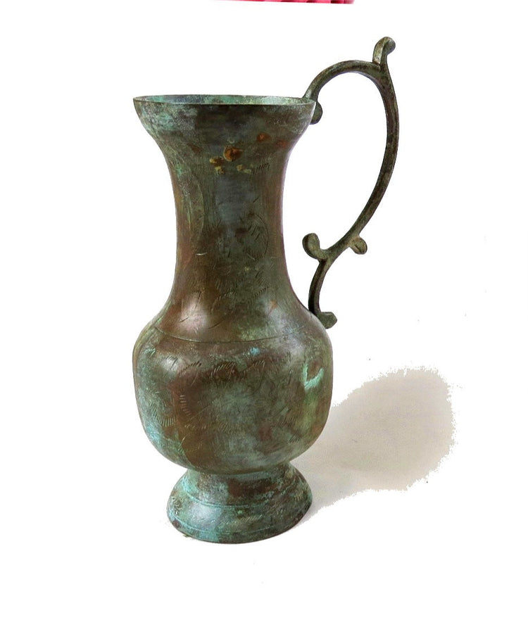 Vintage copper vase. Vintage pitcher. Small vase. Bud vase. Copper patina. Small pitcher. Metal vase. Pedestal vase. Oriental vase. Ornate.