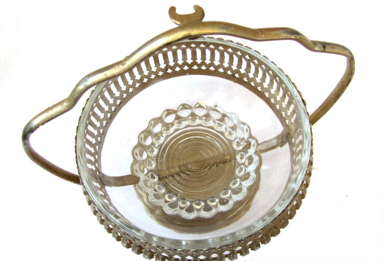 Candy basket. Vintage candy dish. Candy bowl. Glass candy dish. Trinket bowl. Pedestal candy dish. Gold candy dish. Handled candy dish.