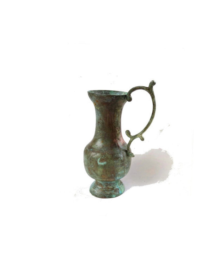 Vintage copper vase. Vintage pitcher. Small vase. Bud vase. Copper patina. Small pitcher. Metal vase. Pedestal vase. Oriental vase. Ornate.