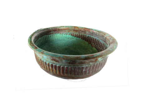 Small bowl. Vintage bowl. Trinket bowl. Metal bowl. Patina decor. Patina bowl. Middle eastern decor. Embossed copper. 8 point star.