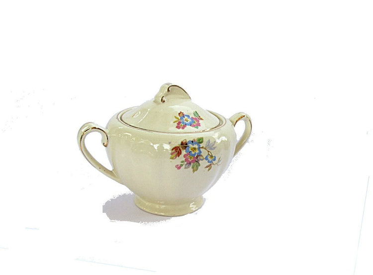 Sugar bowl. Mid century ceramic. Floral china. Gold trim. Trinket bowl. Ceramic sugar bowl. Porcelain sugar bowl. With lid. Meakin. J and G.