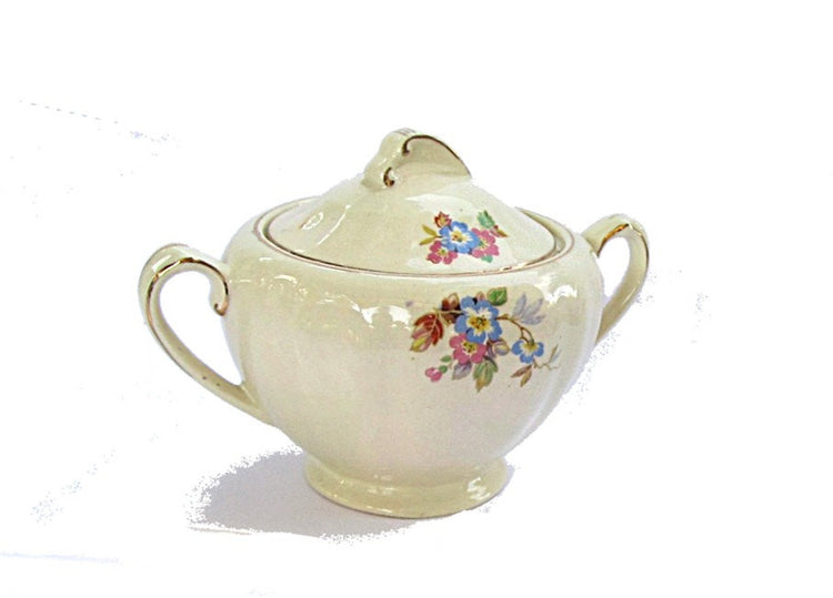 Sugar bowl. Mid century ceramic. Floral china. Gold trim. Trinket bowl. Ceramic sugar bowl. Porcelain sugar bowl. With lid. Meakin. J and G.