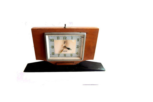 Antique clock. Vintage clock. Alarm clock. Wood clock. Vintage alarm clock. Mechanical clock. Wooden clock. Mid century clock. Working.