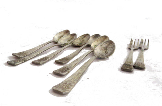 Vintage silverware. Antique silverware. Antique flatware. Silverware set. Silver plate flatware. Flatware set. Teaspoons. Cake forks.