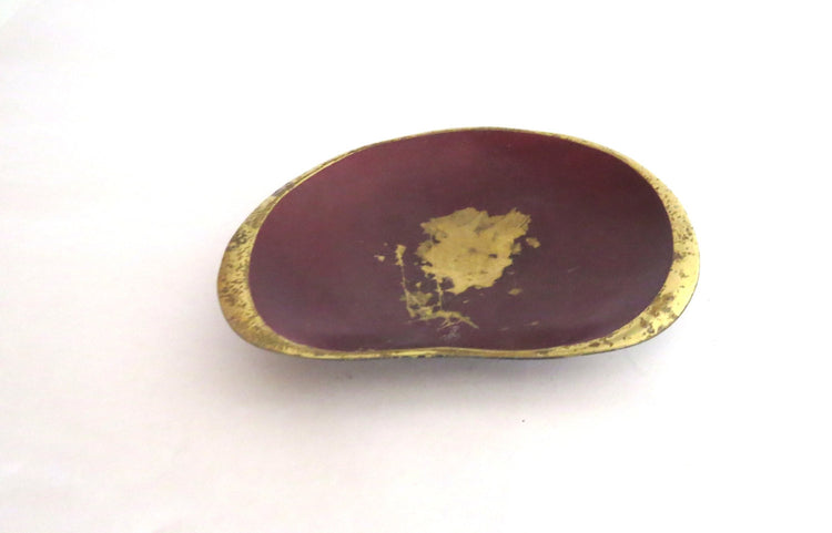 Vintage ashtray. Ashtray. Vintage trinket dish. Trinket bowl. Vintage trinket bowl. Brass ashtray. Brass trinket dish. Metal ashtray. Red.