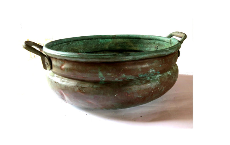 Rustic copper. Rustic bowl. Rustic planter. Copper bowl. Framhouse chic decor. Patina decor. Oval bowl. handled bowl.