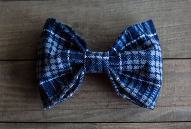 Blue Gray  Dog Bow Tie, Flannel Dog Bowtie, Plaid Dog Bow Tie, Plaid Dog Bowtie, Cat Bowtie, Fall Dog Bow Tie, Winter Dog Bow Tie