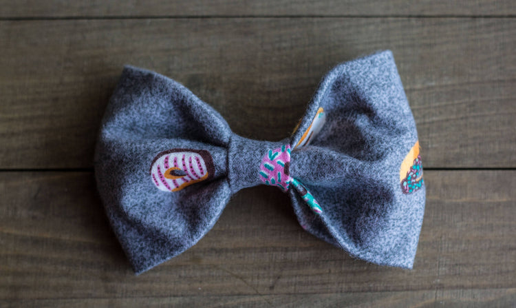 Donut  Dog Bow Tie, Flannel Dog Bowtie, Plaid Dog Bow Tie, Plaid Dog Bowtie, Cat Bowtie, Fall Dog Bow Tie, Winter Dog Bow Tie
