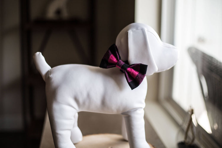 Pink Plaid Bow Tie, Flannel Dog Bowtie, Plaid Dog Bow Tie, Plaid Dog Bowtie, Cat Bowtie, Fall Dog Bow Tie, Winter Dog Bow Tie