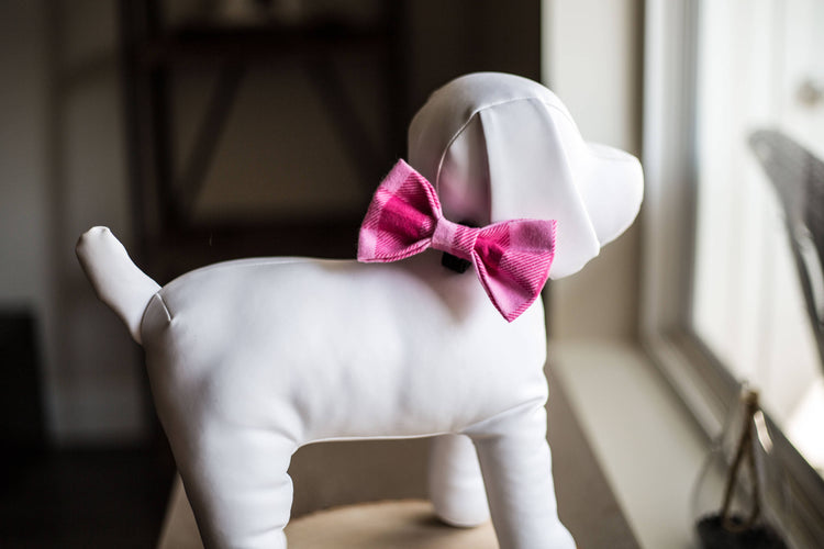 Pink Plaid Bow Tie, Flannel Dog Bowtie, Plaid Dog Bow Tie, Plaid Dog Bowtie, Cat Bowtie, Fall Dog Bow Tie, Winter Dog Bow Tie
