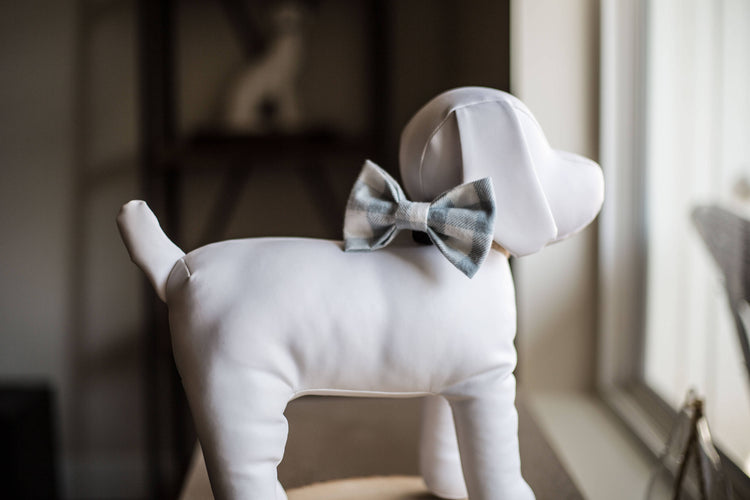 White Gray Plaid Bow Tie, Flannel Dog Bowtie, Plaid Dog Bow Tie, Plaid Dog Bowtie, Cat Bowtie, Fall Dog Bow Tie, Winter Dog Bow Tie