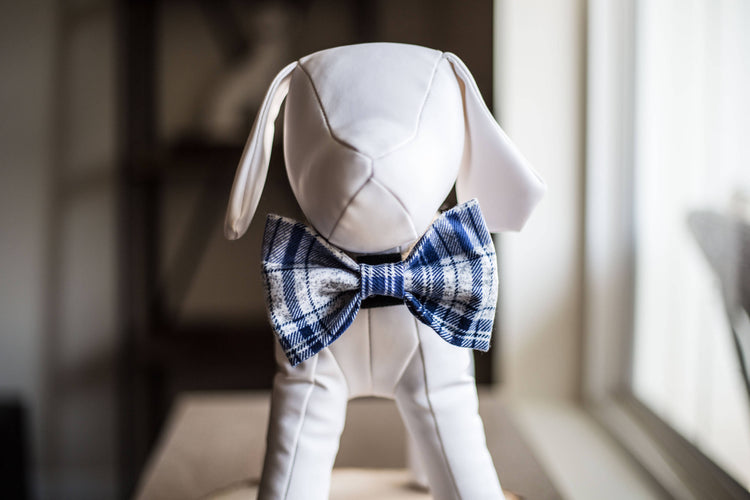 Blue Gray  Dog Bow Tie, Flannel Dog Bowtie, Plaid Dog Bow Tie, Plaid Dog Bowtie, Cat Bowtie, Fall Dog Bow Tie, Winter Dog Bow Tie