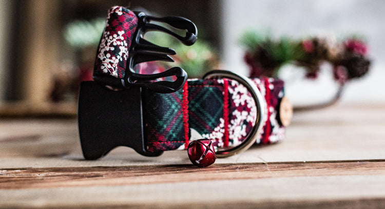 READY TO SHIP-Holly Berry-Christmas Plaid Dog Collar, Christmas Dog Collar, Holiday Gifts For Dogs Lovers, Dog Gifts, Holiday Gifts