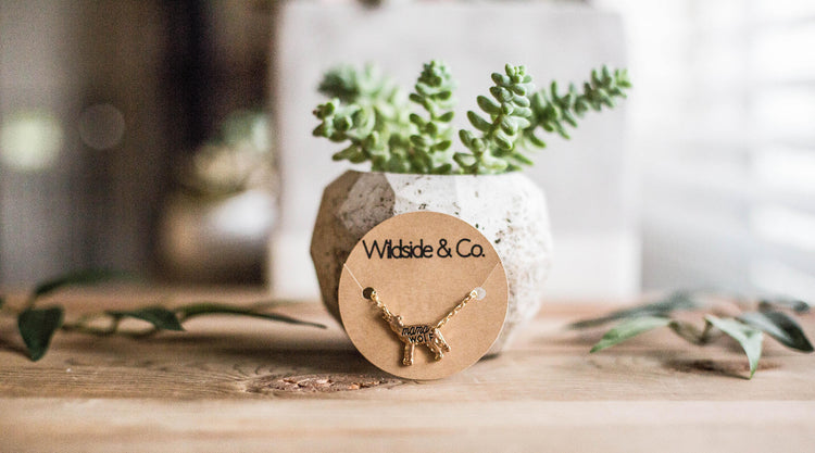 Mama Bear, Wolf Mama Necklace, Bear Necklace, Wolf Necklace, Gifts For Her, Valentines Day Gift, Mother's Day Gift, Birthday Gift