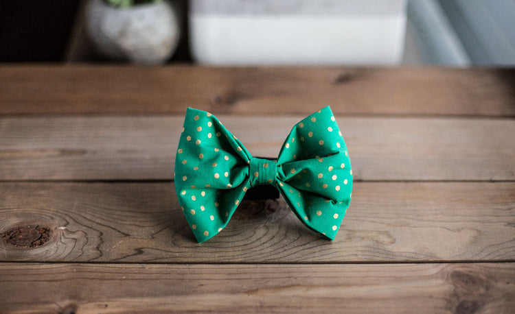 Christmas Dog Bow Tie, Christmas Bow Tie, Holiday Bow Tie, Cute Dog Bow Tie, Bow tie, Christmas, Holiday Bow Tie, Gifts for Pet Lovers