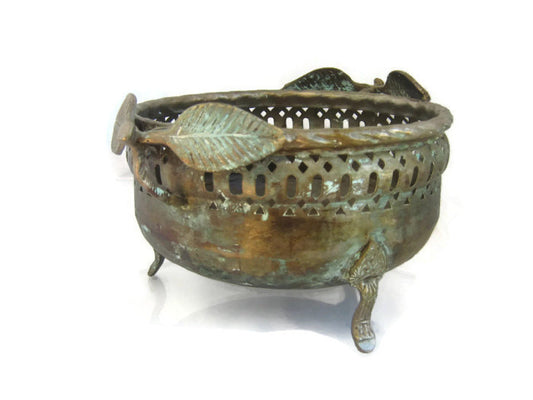 Fruit bowl. Footed bowl. Bowl with handle. Metal bowl. Copper bowl. Footed fruit bowl. Silver plated copper filigree bowl. Art nouveau style