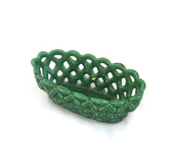 Mid century ceramics. Bread basket. Old green ceramic bowl. Fruit basket. Woven bowl. Braided basket. Braided bowl. Vintage.