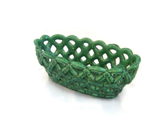 Mid century ceramics. Bread basket. Old green ceramic bowl. Fruit basket. Woven bowl. Braided basket. Braided bowl. Vintage.