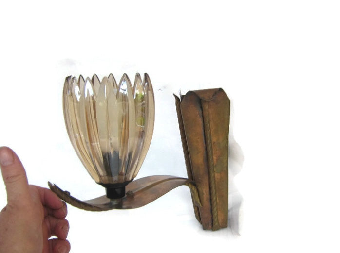 Wall lighting. Sconce. Wall lamp. Flower lamp. Old copper lamp. Flower shaped glass lamp shade. Vintage. Rewired and working. Two available.
