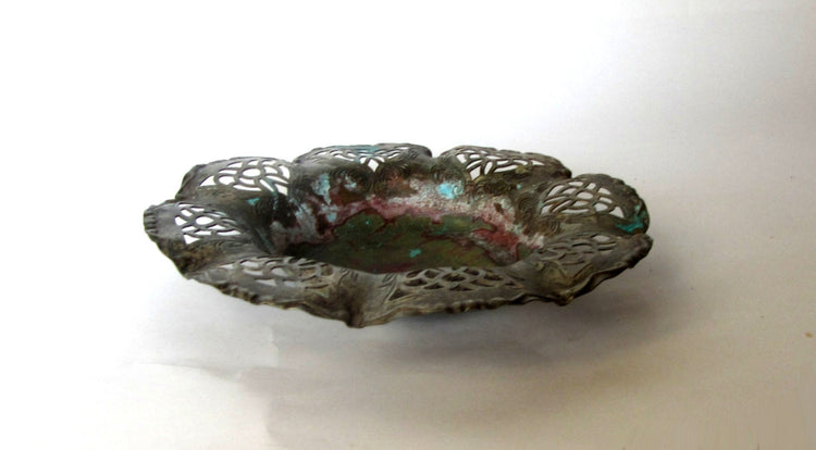 Flower plate. Small plate. Copper plate. Trinket plate. Filigree plate. Ruffled. Vintage silver plated copper plate.