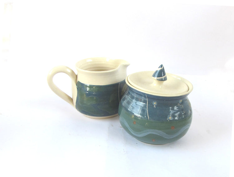 Vintage pottery cream and sugar set. Blue and white ceramic. Handmade pottery. Farmhouse pottery. Ceramic creamer and sugar bowl.