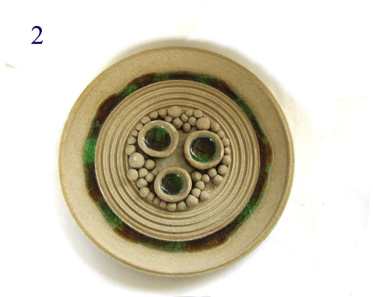 Pottery handmade. Hanging plates. Ceramic plates. Decorative plates. Pottery plates. Ceramic hanging brown plates. Holiday gift ideas.