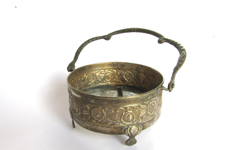Vintage candy dish. Trinket dish. Candy bowl. Trinket bowl. Candy display. Silver candy dish. Footed candy dish. Rose pattern.