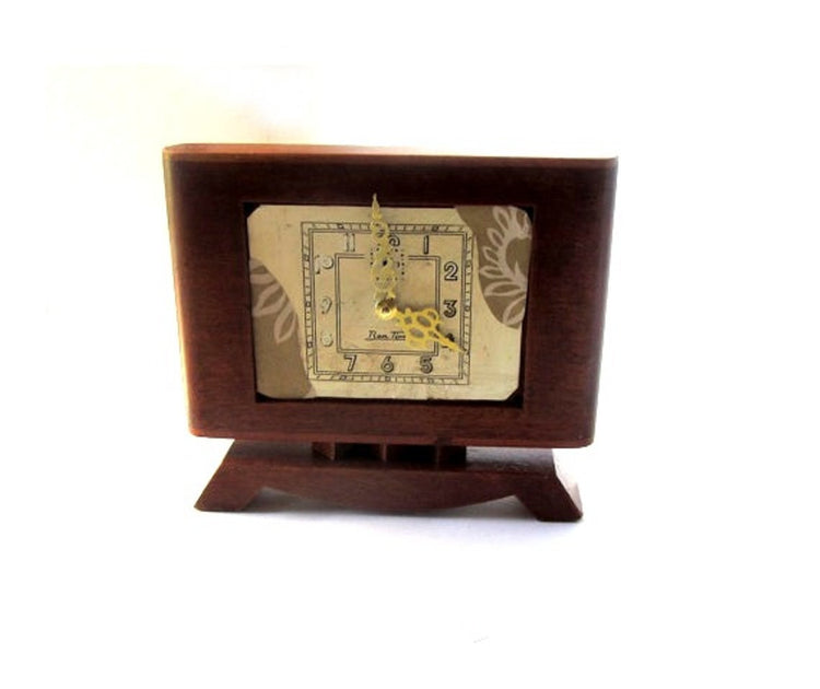 Vintage clock. Holiday gift ideas. Wood clock. Wooden clock. Old clock. Desk clock. Mid century clock. Brown table clock. Working.