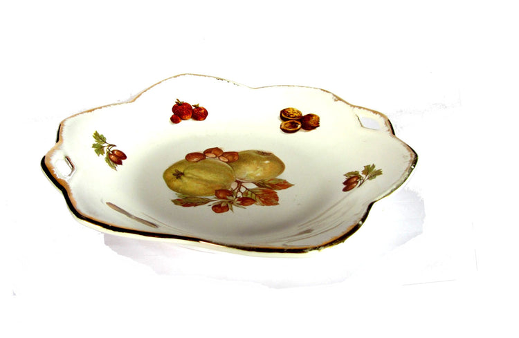 China vintage. Porcelain bowl. White porcelain bowl. China bowl. Small bowl. Fruit design. Gold trim dish. Ruffled bowl. Shallow  bowl.